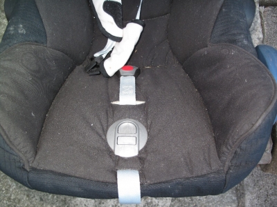 Maxi-Cosi Seat before its professional clean